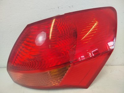 Kia Venga YN Rückleuchte rechts außen Heckleuchte Ecke kein LED bis 2016