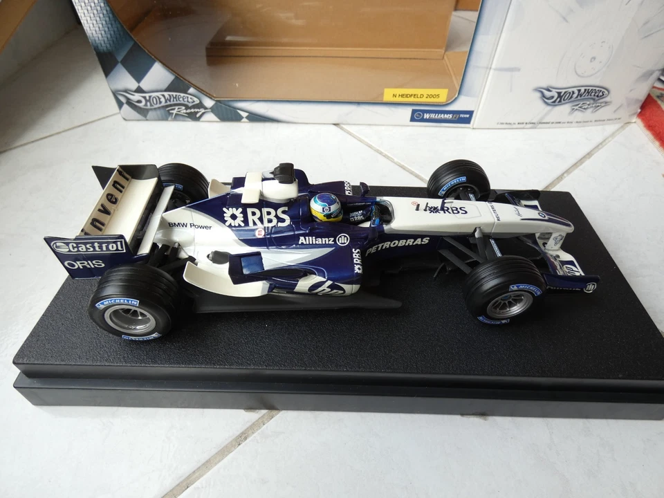Williams Bmw FW27 Nick Heidfeld #8 2005 1/18 Hotwheels Mattel F1 Formula 1 - Immagine 3 di 4