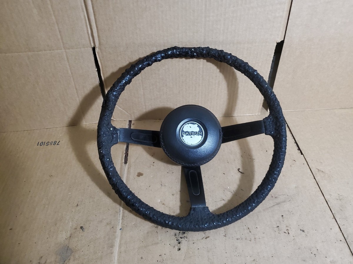 74-78 datsun 260z 280z OEM steering wheel and horn pad | eBay