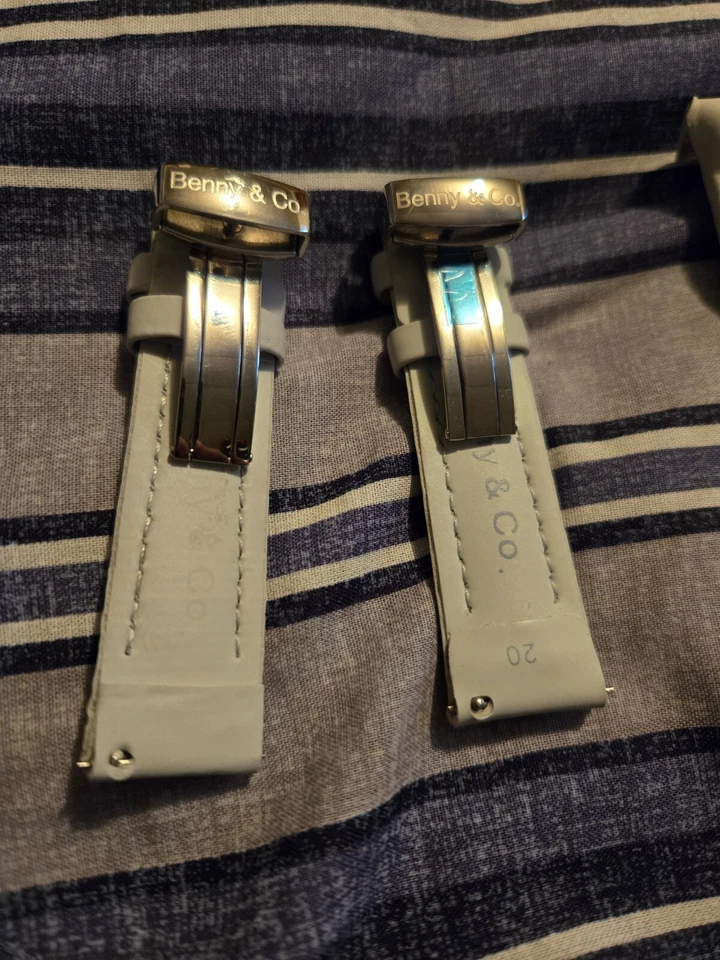  Benny & Co Men Grey  20 mm Polyurethane Band  Defect Shown In Pic  - Image 2 of 2
