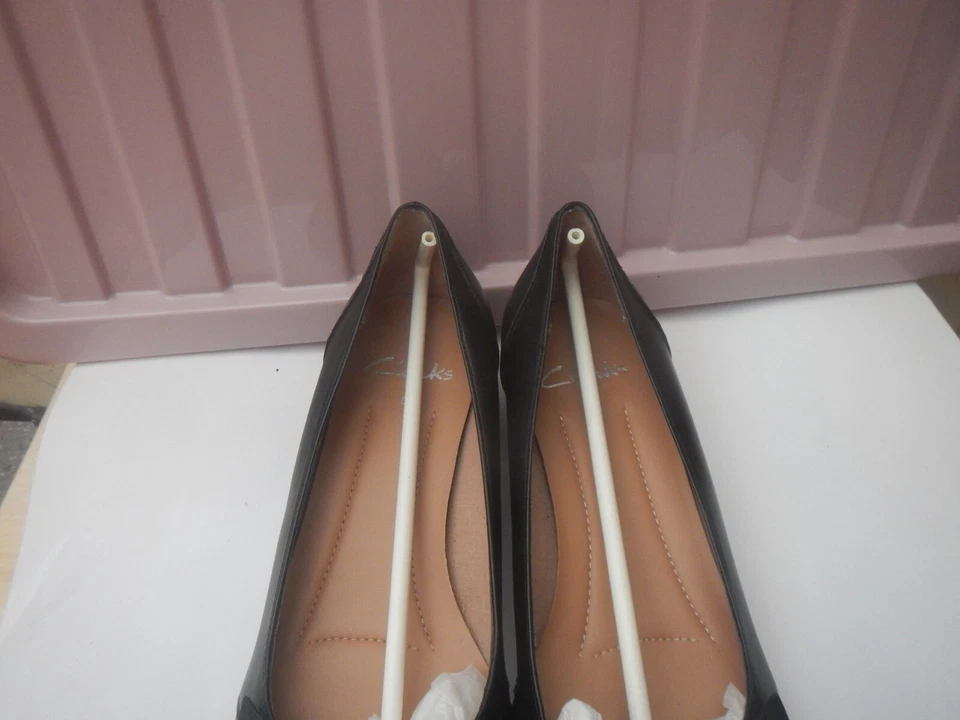 CLARKS BLACK LEATHER SML WEDGE HEELS SIZE 8 D E NEW - Image 3 of 4