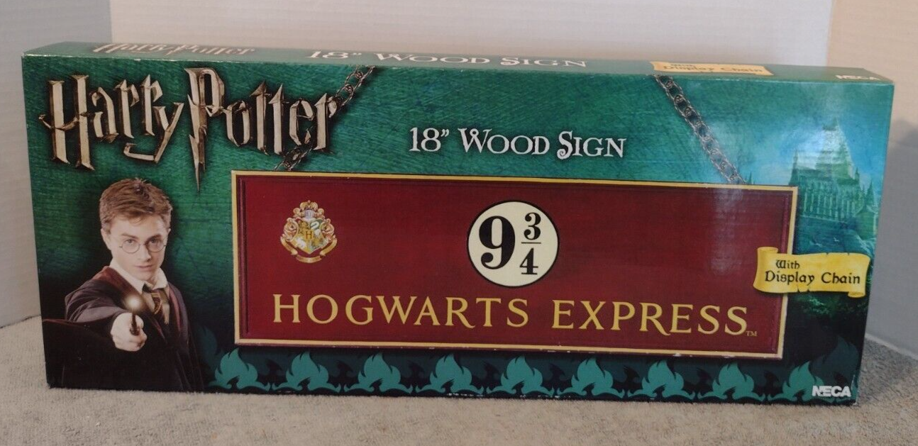 Harry Potter Neca Hogwarts Express Wooden Sign/18 Inches/W Display