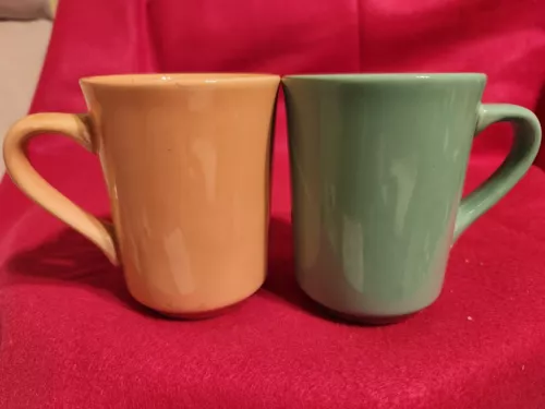 HOMER LAUGHLIN  HLC SET OF TWO COFFEE MUGS  SEAMIST GREEN & APRICOT COLORS ...