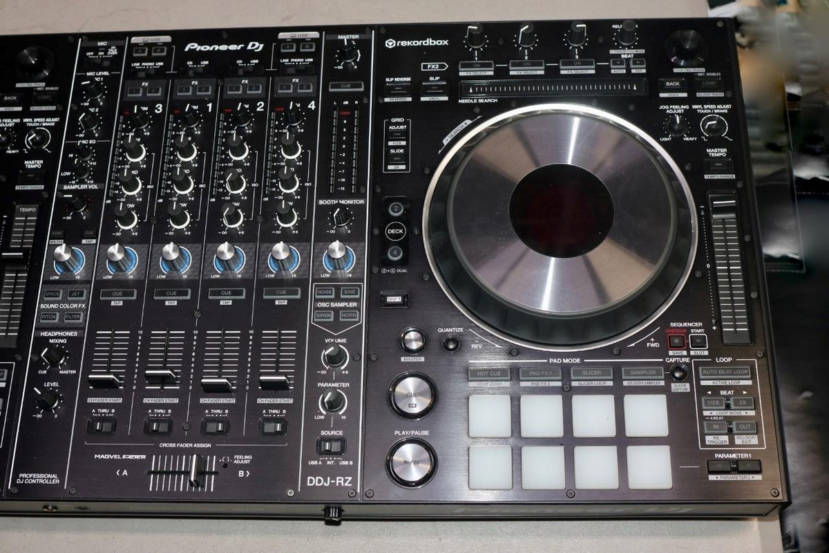 Pioneer DJ DDJ-RZ 4-Channel Rekordbox DJ Controller | eBay