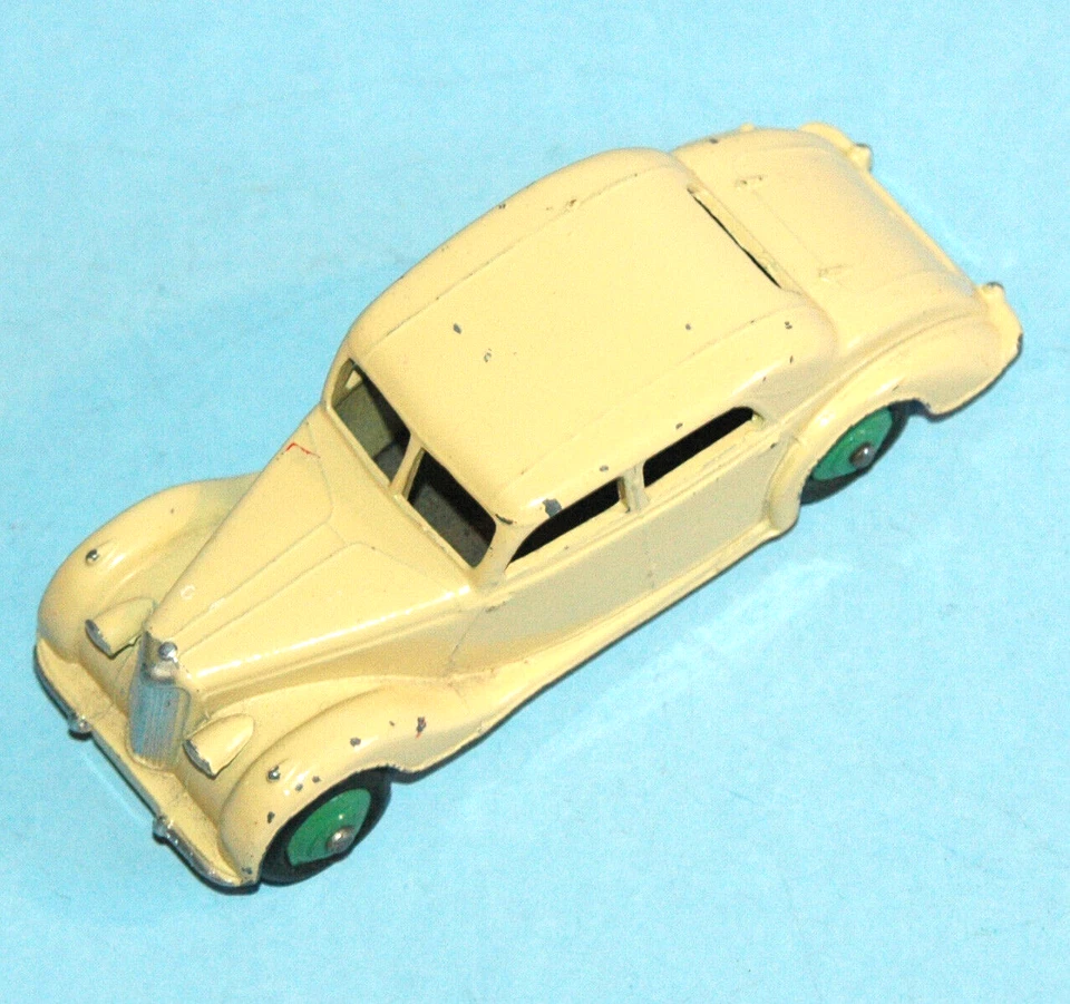 DINKY Meccano England original 1947 RILEY SALOON #40a Cubos verdes creme 2ª edição - Imagem 2 de 4