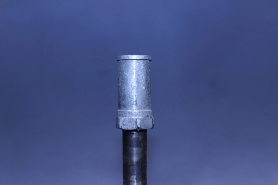 Honda Interceptor 500 1986 VF500F llanta delantera eje pivote perno 44301-KT7-000 Foto 4 de 4