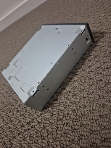 HL GH30N DVD Rewriter SATA UNTESTED PARTS ONLY - Picture 5 of 6