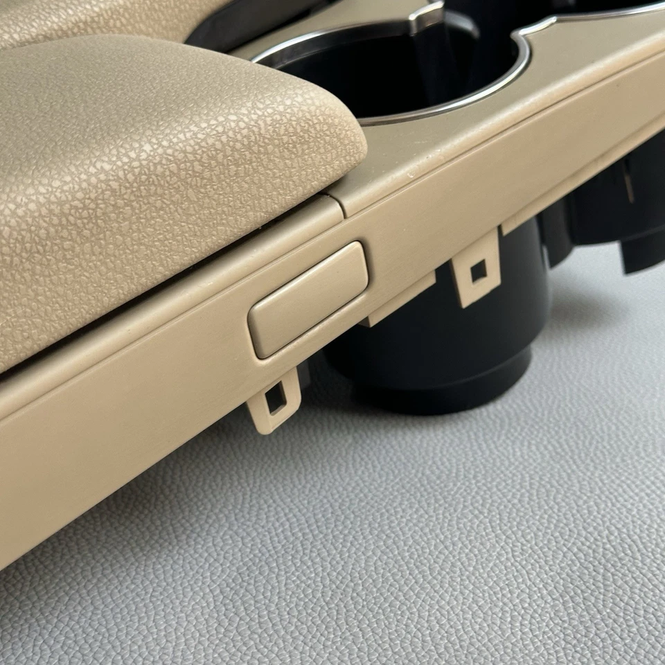 08-14 Mercedes W204 C250 C300 Center Console Arm Rest Armrest TAN BEIGE OEM 70k - Image 4 of 4