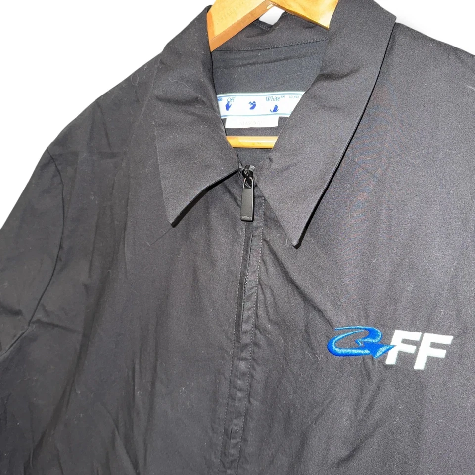 Chaqueta Coach Off-White, negra grande Foto 2 de 4