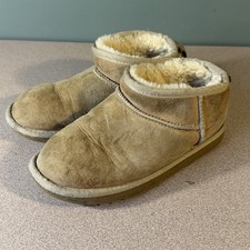 UGG Kids Classic Ultra Mini II Boots Booties Chestnut Youth Size 1