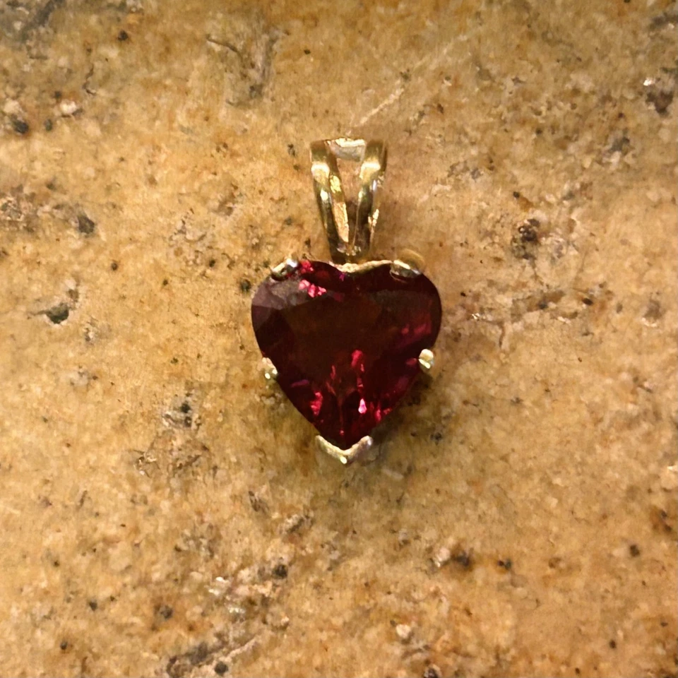 Colgante Corazón Granate 14ct con Granate Rodolita - 2.1ct Foto 4 de 4