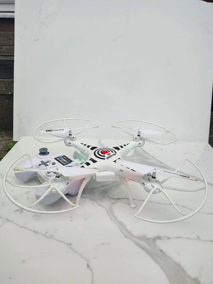 Revell Control Quadcopter GO! stunt remote controlled stunt drone 2.4 GHz  - Image 4 of 4