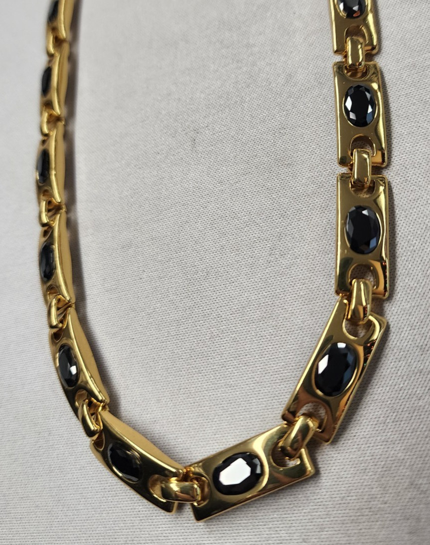 Lin Reve Gold-Tone Rectangular Link Necklace 18"+… - image 3