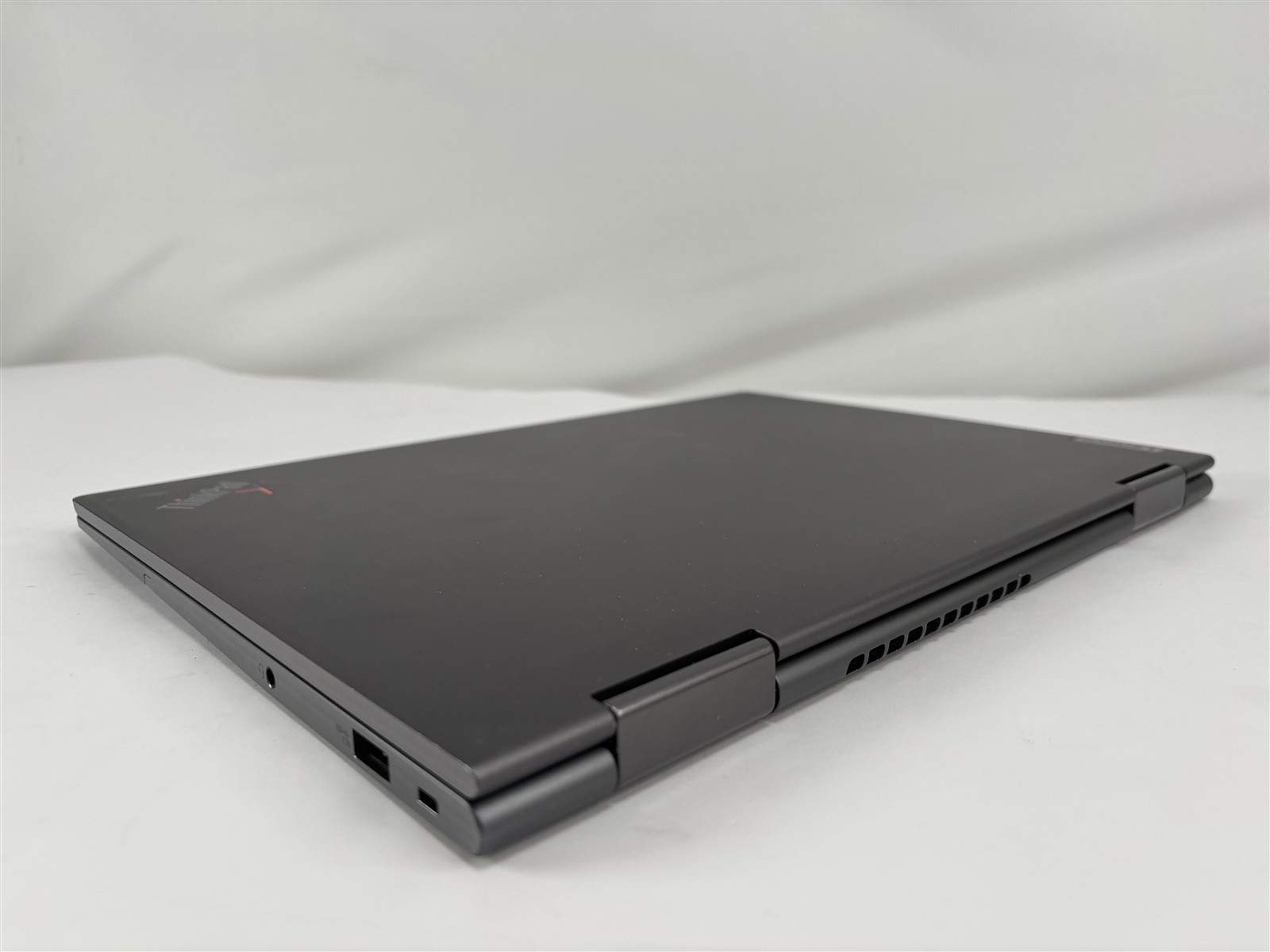 Lenovo ThinkPad X1 Yoga 6th Gen 20XY/20Y0, 14-Inch Laptop, with Intel Core i7-1185G7, No OS