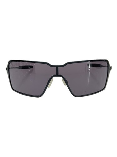 OAKLEY Sunglasses Black Lens H: 1.65 / W: 2.83 / FR: 5.7 / Tem: 4.72 inc