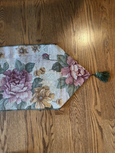Vintage Tapestry Floral Table Runner Tassels Cottagecore 80s/90s - Picture 6 of 16