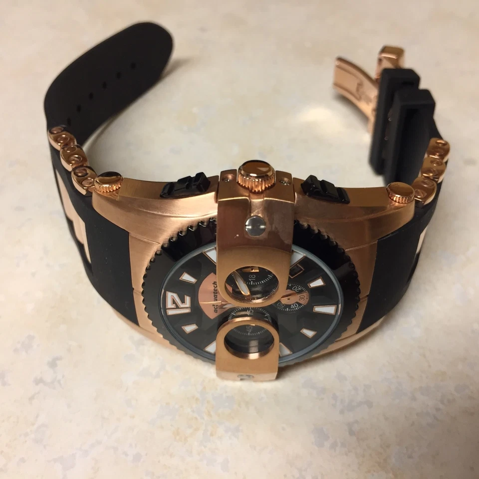 acQuatech Men’s BATTAGLIONE SAN MARCO Chronograph Watch, Rubber Strap - image 4 of 4