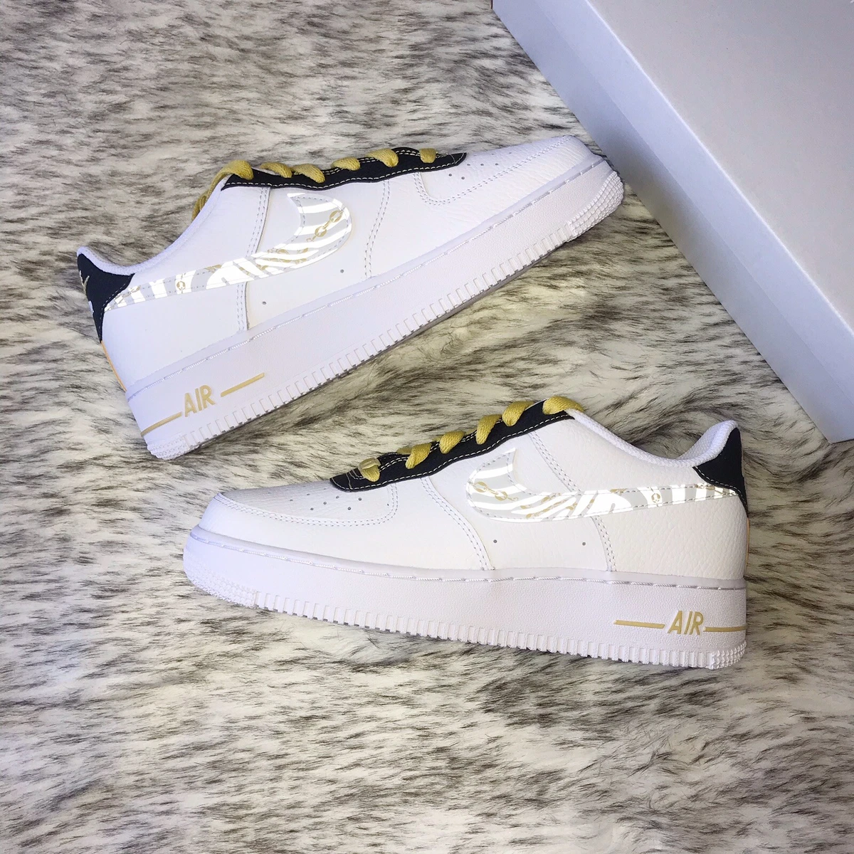 Nike Air Force 1 07 LV8 Gold Links Zebra Print DH5480-100 5y fits women’s 6.5