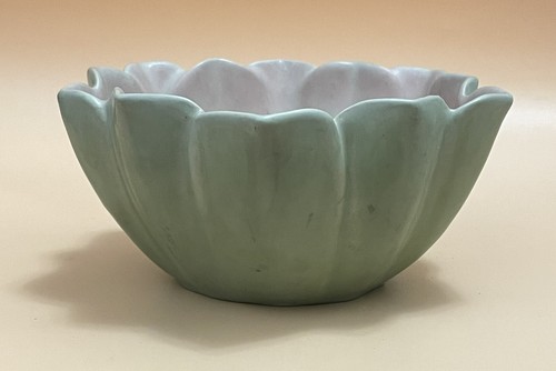 Rookwood Art Pottery 1929 Green and Pink Lotus Bowl Pattern 6132 - Picture 10 of 23