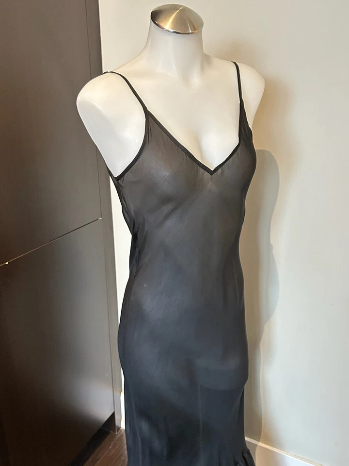 Maxi Vestido MES DEMOISELLES Negro Pétalo Seda Lavada Talla S Venta al por menor $500 Foto 3 de 4