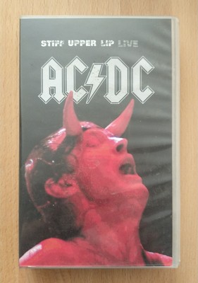 ACDC - Stiff Upper Lip - Warner - VHS