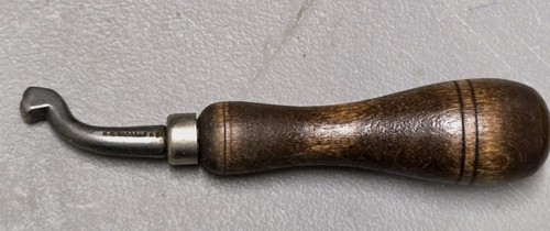 ANTIQUE C.S. Osborne LEATHER WORKING CREASING STAMPING COBBLER HAND TOOL #1