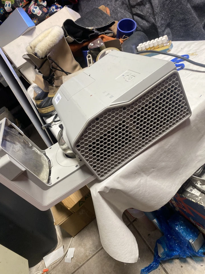 Smart LightRaise 40wi Projector SLR40wi PC 3D Ultra Short Throw No Light #3 - Image 4 of 4