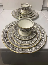 Wedgwood Florentine W4312 Black Dragon 2 Sets 5 Place Settings
