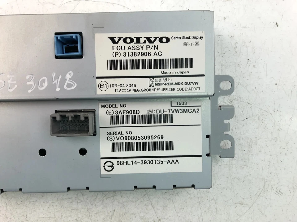 VOLVO V40 Hatchback Affichage de Navigation 31382906AC 2013 17304097 - Photo 3/4