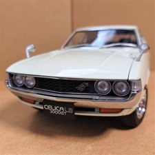 1 18 Toyota Celica Liftback 2000GT White Celica LB (RA25) 1973 AutoArt