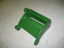 JOHN DEERE TRACTOR MODEL  H  NEW REPRO GENERATOR BRACKET PN H921R 