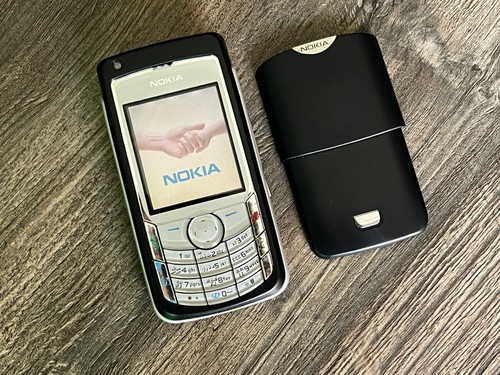 Retro Nokia 6681 - 8 MB - Black (Unlocked) GSM Mobile Phone for Collectable - Afbeelding 3 van 14