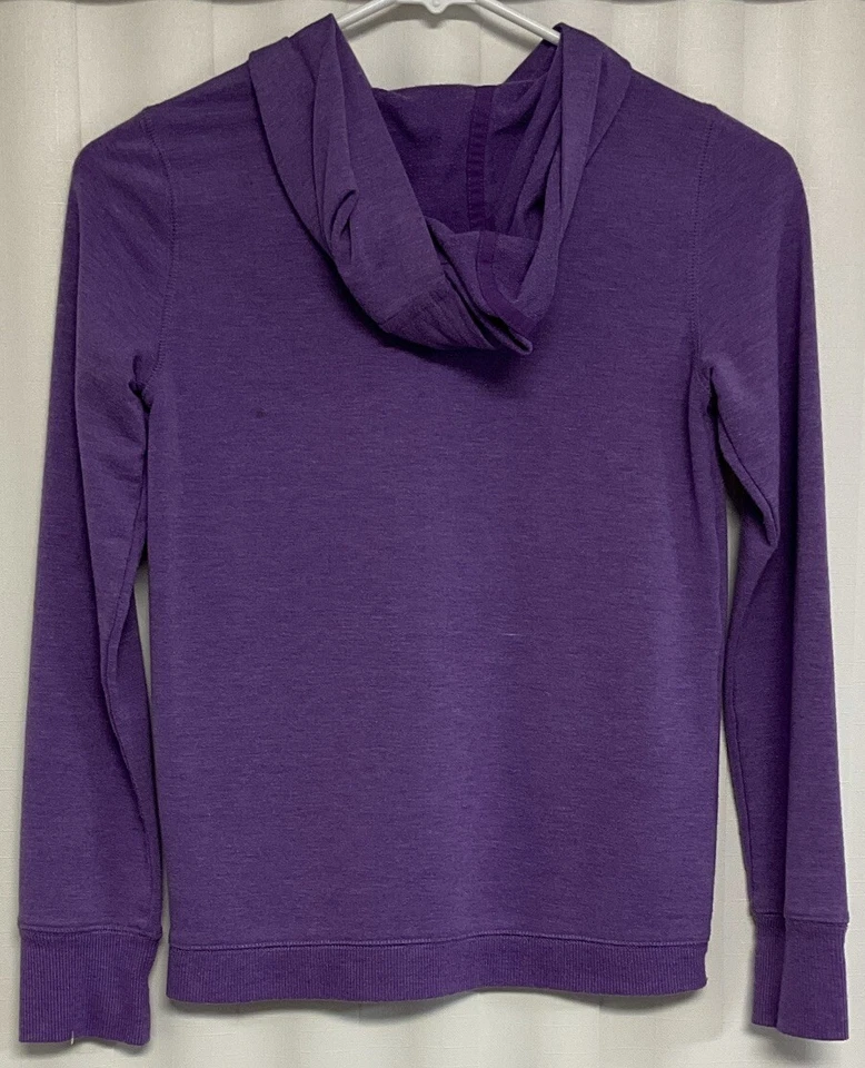 Pulôver com capuz Eddie Bauer feminino médio (10-12) roxo.    7973 - Imagem 2 de 3