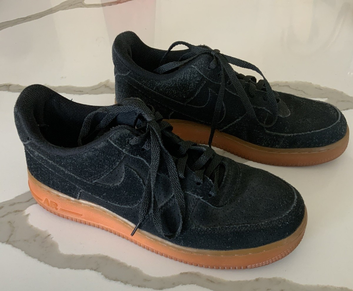 nike air force black suede gum sole