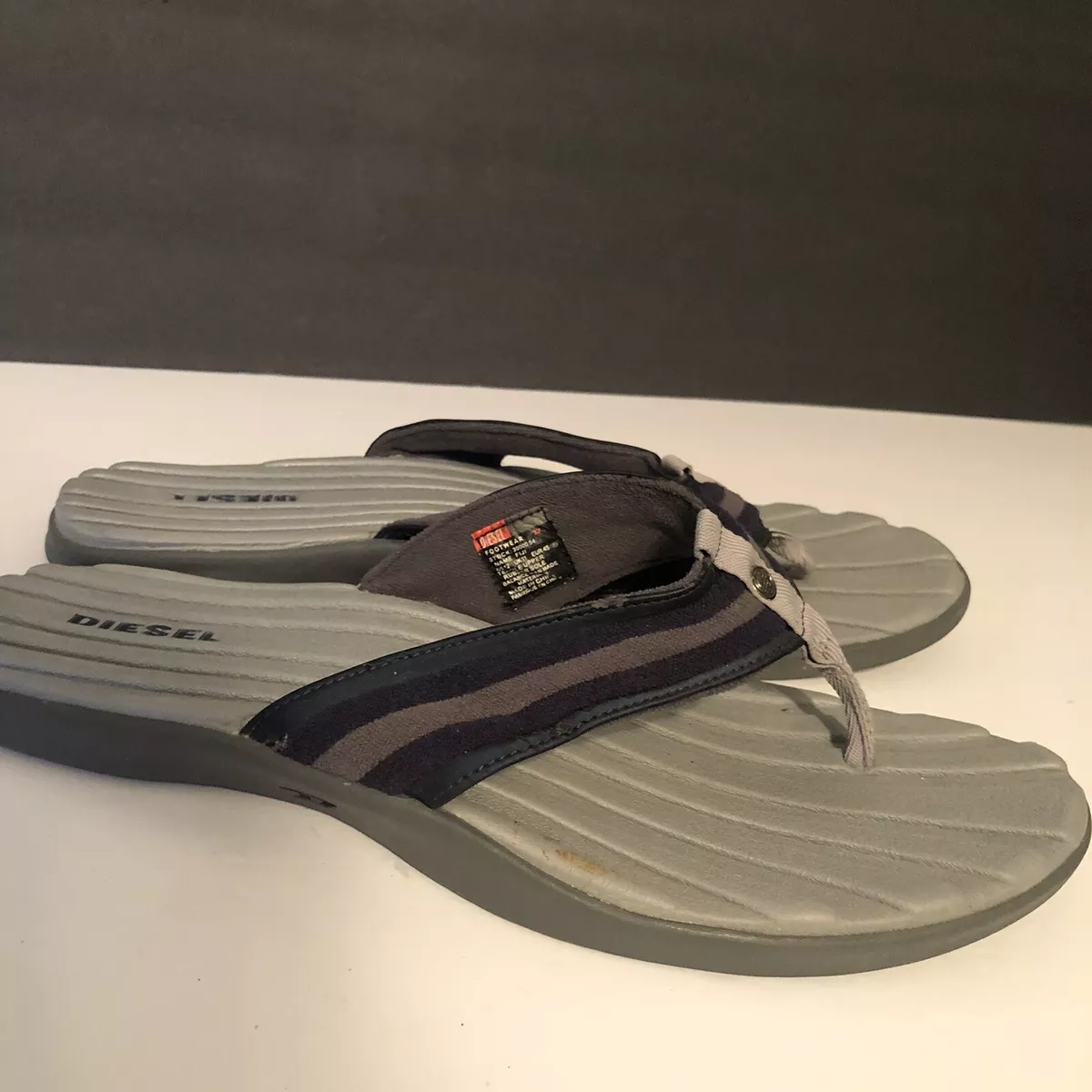 Diesel flip deals flops mens