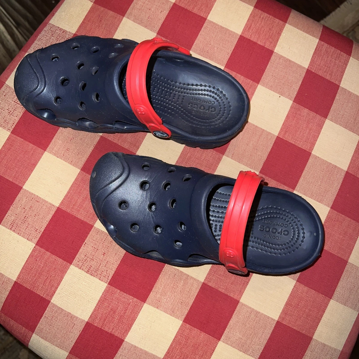 Boys crocs hotsell size 2