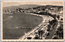 1952 La Cote D Azur Cannes France Le Boulevard Et La Plage Croisette Postcard