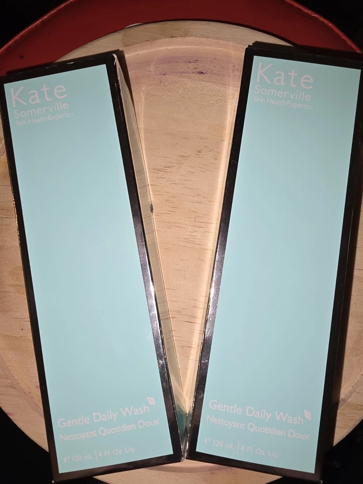 Limpiador en gel Kate Somerville lavado diario suave 4 oz tamaño completo RET $40 - ¡x2 cajas! Foto 4 de 4