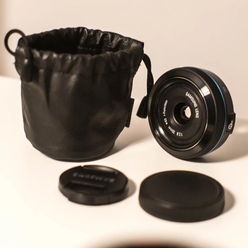Samsung 20mm f/2.8 NX iFunction Pancake Lens - Image 2 of 4