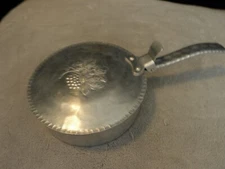 Vintage hammered aluminum silent butler by Everlast  # 552