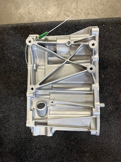 Ferrari FF Intermediate Case for Getrag Box 7004257
