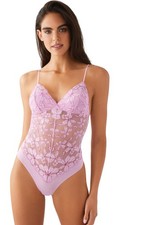 b.tempt'd by Wacoal 936209 b.tempt'd Feeling Famous Bodysuit