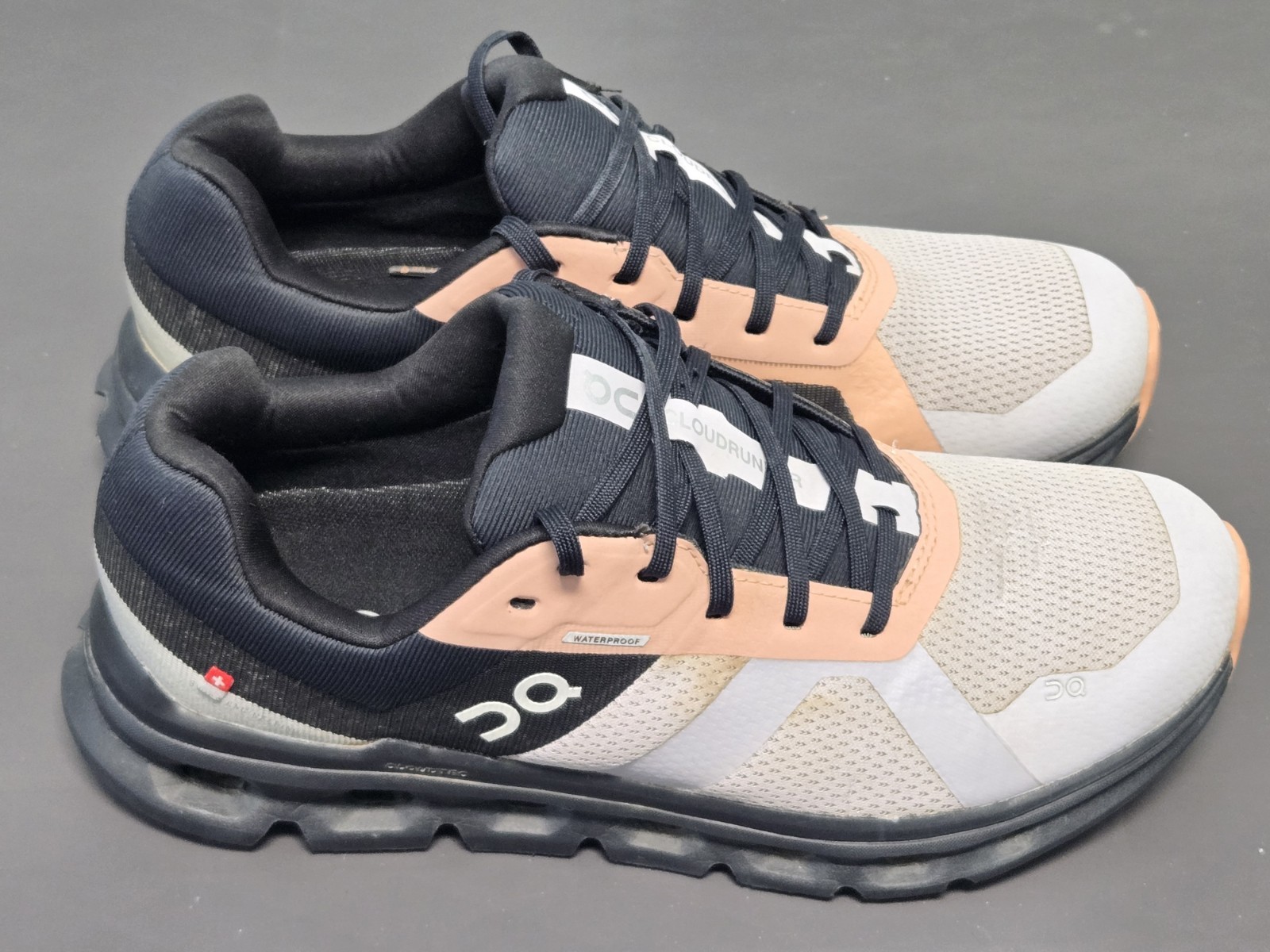 On Cloud On Running Cloudrunner Sz 10 Waterproof … - image 2