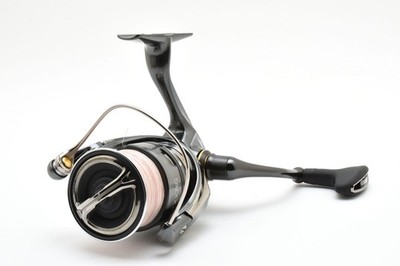 Shimano 24 TWIN POWER C3000XG Spinning Reel Near Mint From JAPAN