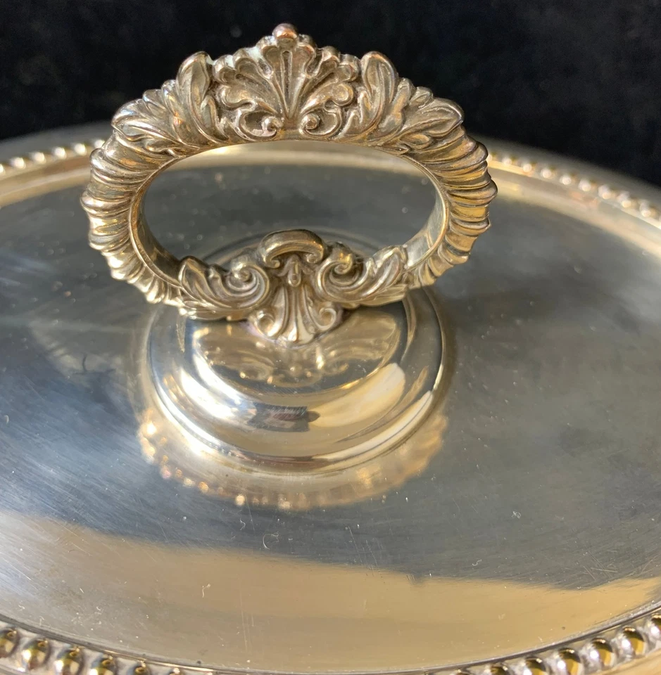 Vintage Silver Plated Oval Serving Dish with Lid and Handle - #1008 - Image 2 of 4
