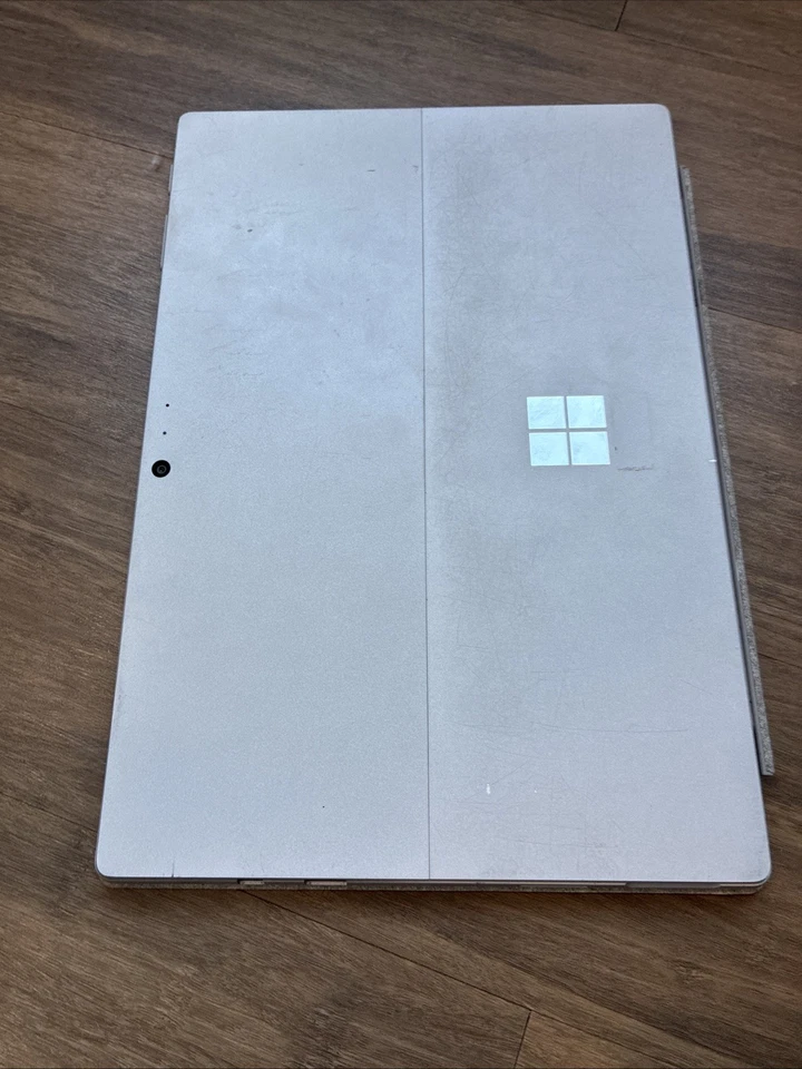 Microsoft Surface Pro 5 1796 i7-7660U 2.50GHz 8GB RAM 256GB SSD + Kbrd W11P LEER Foto 4 de 4