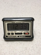 Spartus Quartz Travel Alarm Clock Black Clam Shell Snooze Button Techno 80's!