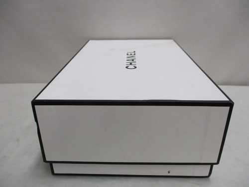 Chanel Original Black & White Empty Designer Gift Box 8 3/4" x 5 1/2" x 3" - Picture 14 of 14