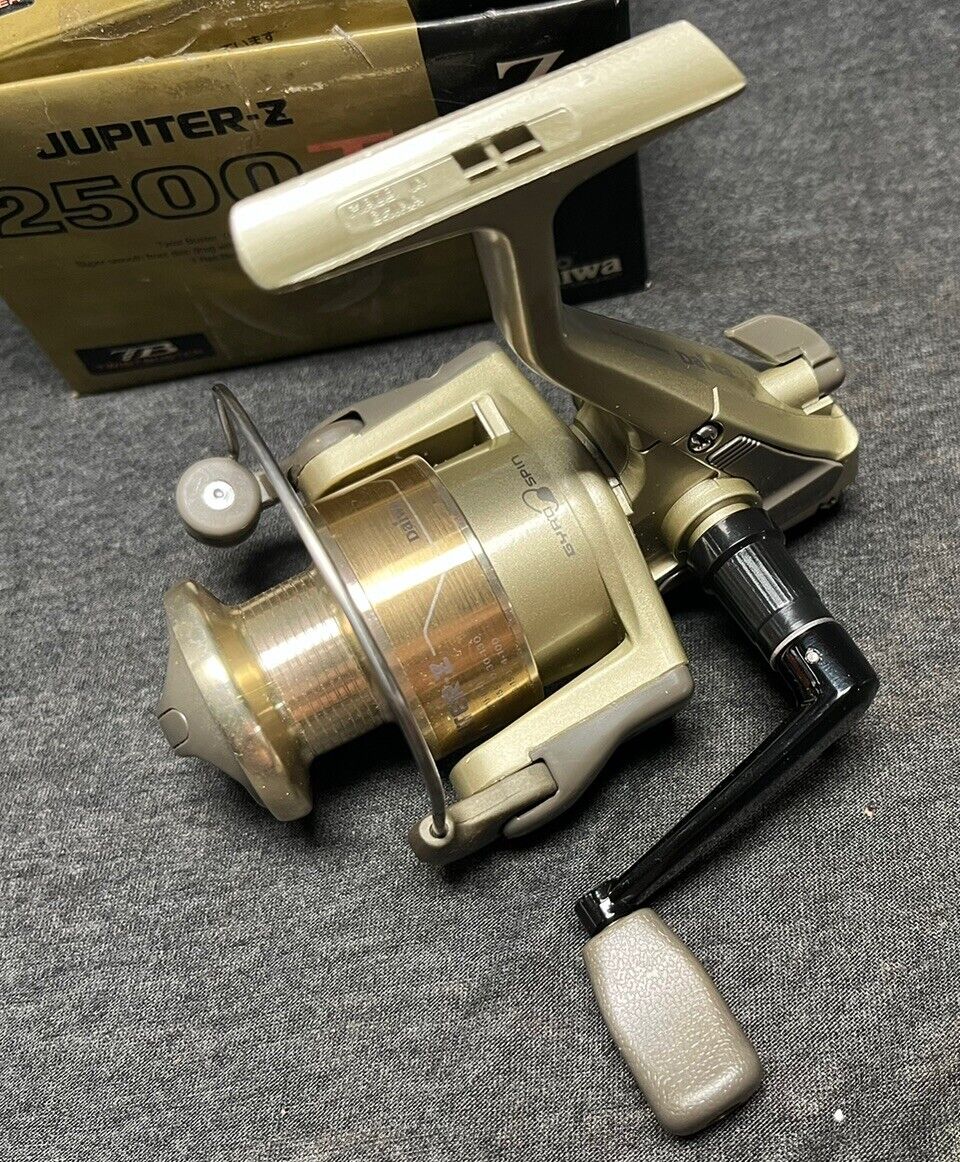Daiwa Jupiter Z 2500 T Spinning Reel Fishing Pre Owned Never Daiwa Jupiter Z 2500 T Spinning Reel Fishing Pre Owned Never