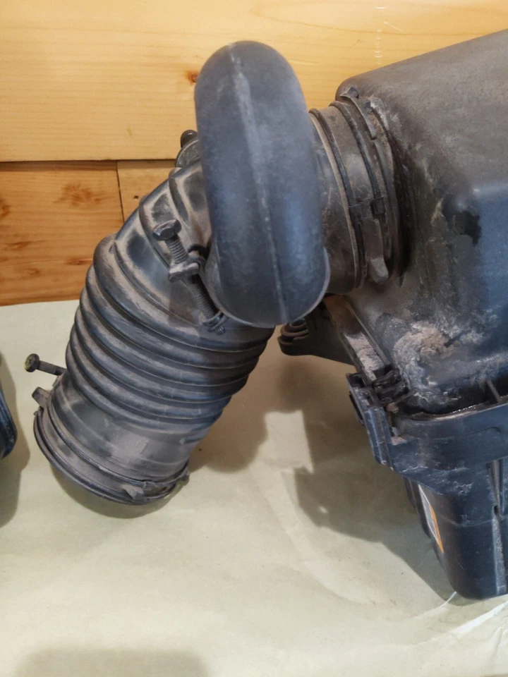 CARCASA FILTRO AIRE HYUNDAI ELANTRA GT HATCHBACK 13-17 Foto 2 de 4